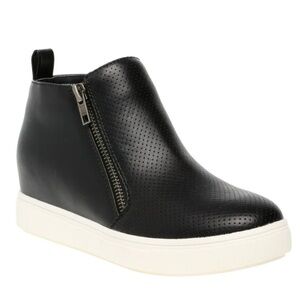 Time & Tru Black Wedge Sneaker